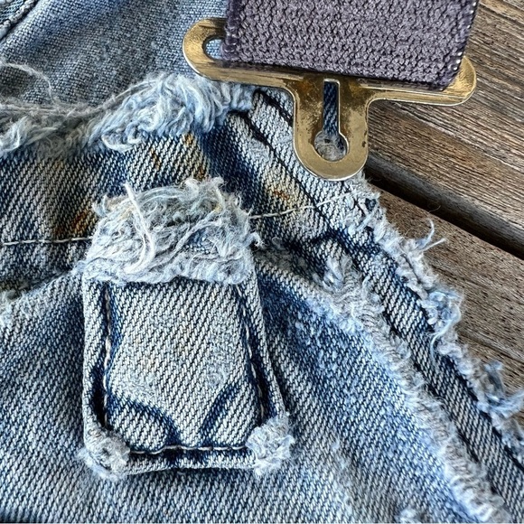 Vintage Carhartt Denim Bib Overalls Thrashed Destroyed Work Grunge 38x27 READ - Picture 7 of 16